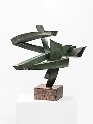 Espen Dietrichson, Unstable Column #2, 2019, 50x44 x 44 cm