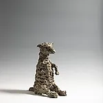 Petter Heps�: Seated figure, 2019, 36 x 32x15 cm