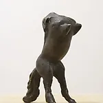 Petter Heps�: Enhj�rning II, 2011, 11 x 4 cm